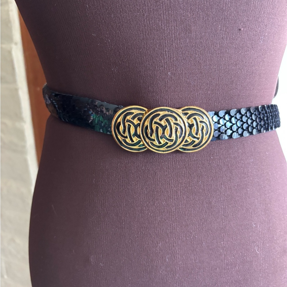 Vintage Day-Lor Metal Stretch Belt-26-29”